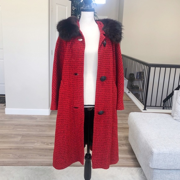 Vintage Red Coat Dark Fur Collar Women M Oversized - Picture 10 of 11